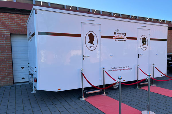 VIP-Toilettenwagen "Klein" Aussenansicht